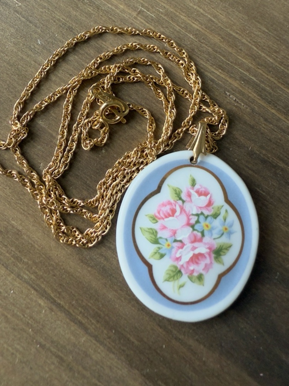 Avon Gold-Tone Chain with Blue-Edged Porcelain Floral Pendant